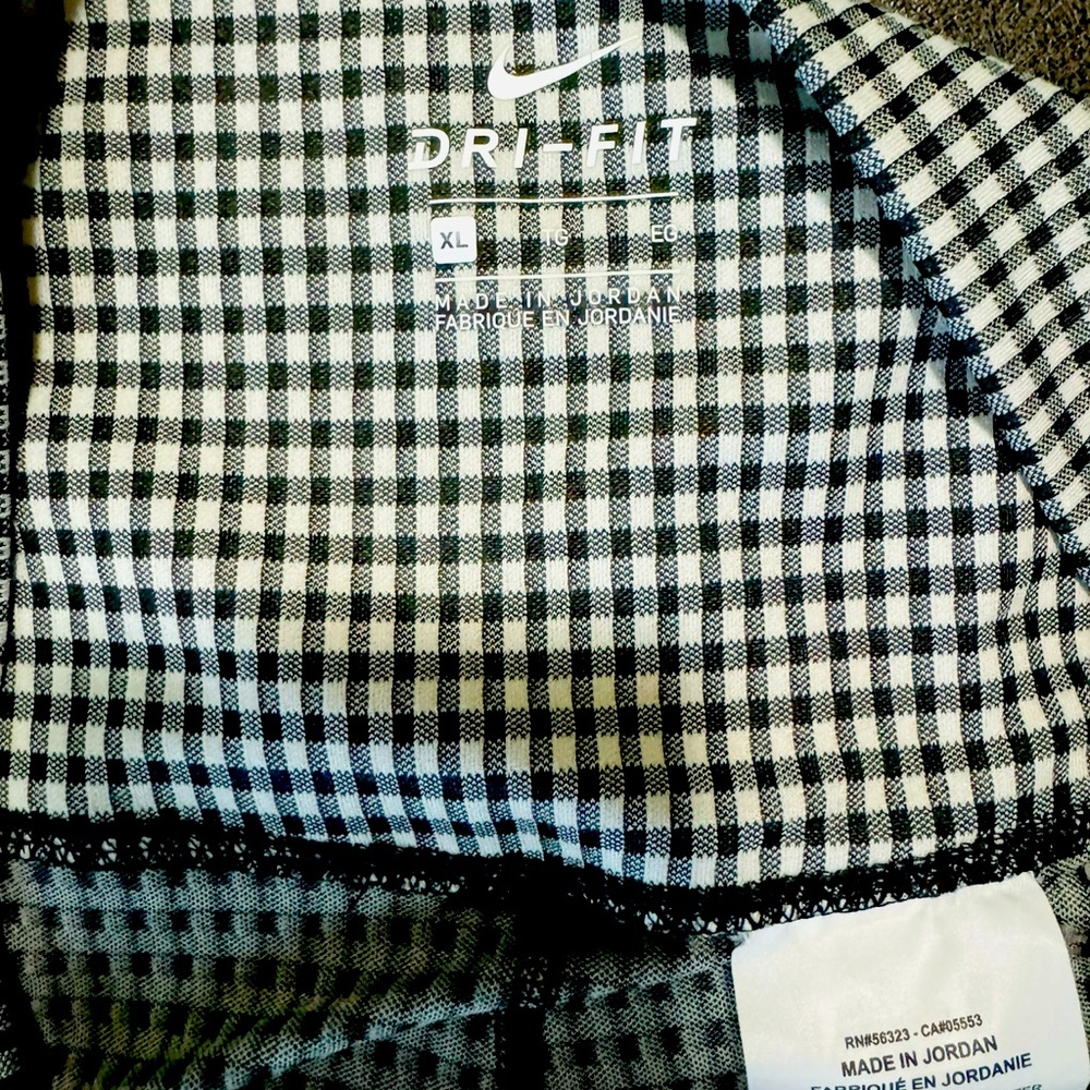 NWOT! Women’s Nike dry-fit biker shorts!